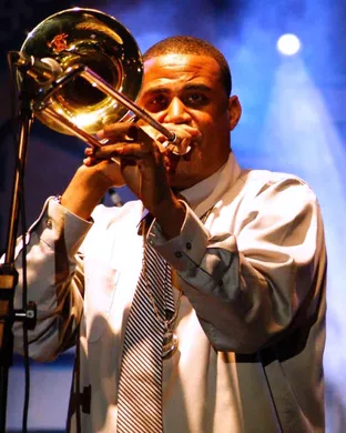 Glen David Andrews
